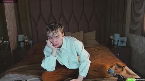 Snapshot of trevorbenson chatting on December 2025 03:01:01 AM TrevorBenson online show from December 2025 03:01:01 AM