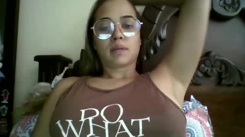 triana_bell online show from September 2025 03:50:02 PM