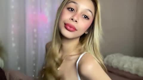 Snapshot of triana_ortega chatting on February 2025 02:18:01 PM Triana online show from February 2025 02:18:01 PM