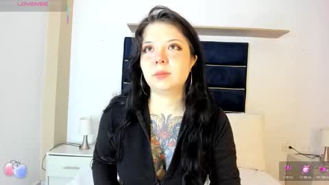 Snapshot of trinity_moss chatting on February 2026 07:18:01 PM Trinity online show from February 2026 07:18:01 PM