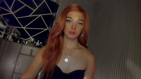 Ms Ella online show from December 2024 01:22:02 PM