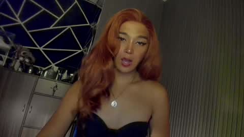 Ms Ella online show from December 2024 05:58:02 PM