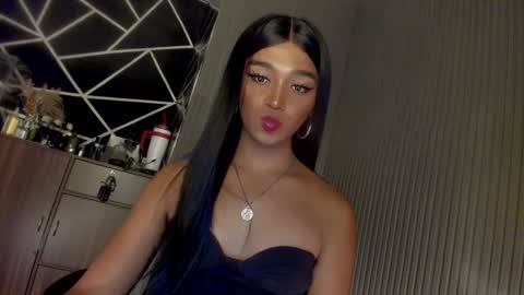 Ms Ella online show from January 2025 01:48:01 PM