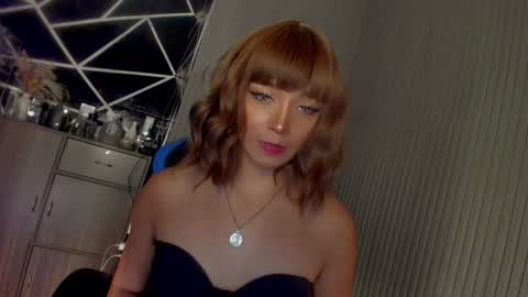 Ms Ella online show from February 2025 02:24:01 PM