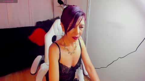 trinityy__ online show from March 2026 07:57:01 PM