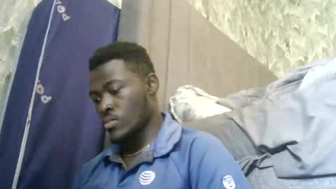 Snapshot of trisboo5 chatting on February 2025 12:38:02 PM Trisboo5 online show from February 2025 12:38:02 PM