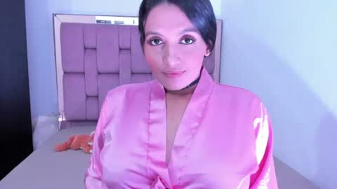 Trissha online show from August 2026 01:27:01 PM