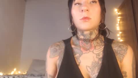 Snapshot of tristan_fantasycam22 chatting on March 2025 08:29:02 PM Tristan And Samara online show from March 2025 08:29:02 PM