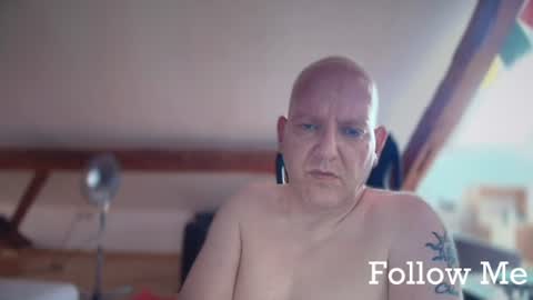 Snapshot of tritonspace chatting on June 2026 11:57:01 AM Triton online show from June 2026 11:57:01 AM