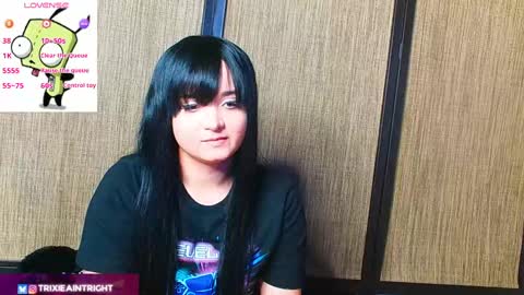 trixiedoescamcam online show from October 2025 10:51:02 PM