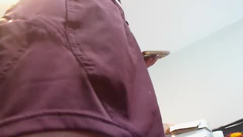 Snapshot of trojanswingers chatting on April 2026 06:47:02 PM trojanswingers online show from April 2026 06:47:02 PM