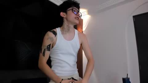 Troy online show from March 2025 11:12:01 PM