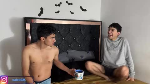 troye_lex online show from November 2025 08:30:02 PM