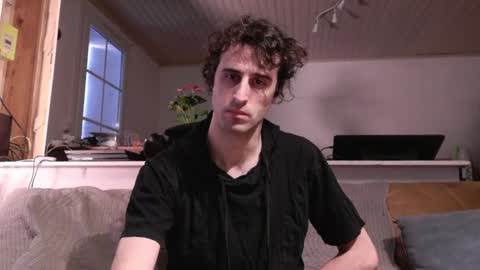 Snapshot of trucdeoufouf chatting on February 2025 07:40:02 AM trucdeoufouf online show from February 2025 07:40:02 AM