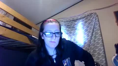 Snapshot of truckerswifetobe chatting on December 2024 06:35:02 PM TruckersWifeToBe online show from December 2024 06:35:02 PM