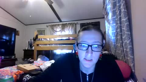 Snapshot of truckerswifetobe chatting on December 2024 06:38:02 PM TruckersWifeToBe online show from December 2024 06:38:02 PM