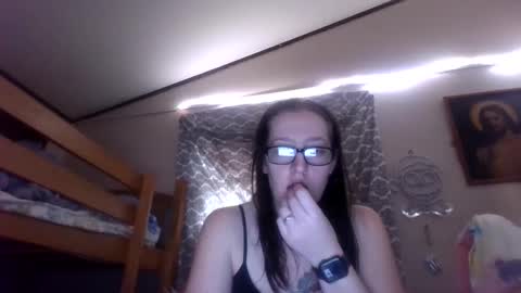 Snapshot of truckerswifetobe chatting on January 2025 08:22:01 PM TruckersWifeToBe online show from January 2025 08:22:01 PM