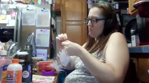 Snapshot of truckerswifetobe chatting on November 2025 05:28:02 AM TruckersWifeToBe online show from November 2025 05:28:02 AM