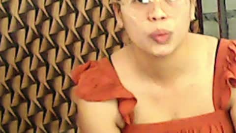Snapshot of truefilipinabeauty chatting on April 2026 12:53:01 AM emily online show from April 2026 12:53:01 AM