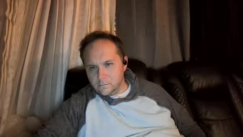 Snapshot of truthiness2019 chatting on November 2025 10:14:02 AM truthiness2019 online show from November 2025 10:14:02 AM