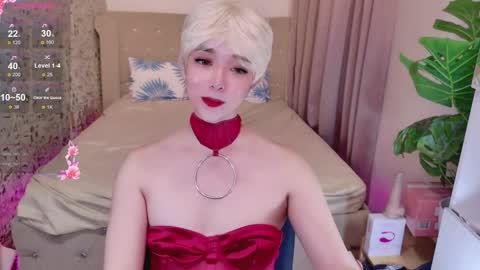 ts_yoshi_ online show from December 2025 06:27:01 PM