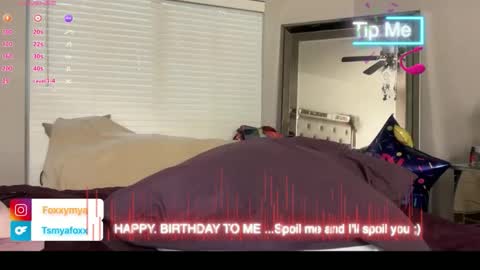 Snapshot of tsfoxx chatting on February 2026 05:28:01 PM tsfoxx online show from February 2026 05:28:01 PM