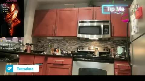 Snapshot of tsfoxx chatting on June 2026 04:22:01 PM tsfoxx online show from June 2026 04:22:01 PM