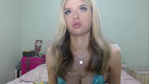 Snapshot of tsindicablue chatting on December 2024 03:30:02 AM tsindicablue online show from December 2024 03:30:02 AM