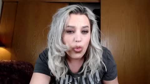 Sabrina Ravndahl online show from March 2026 07:18:02 PM