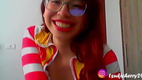 Snapshot of tsukicherry chatting on June 2026 02:33:01 PM Cherry Moon online show from June 2026 02:33:01 PM