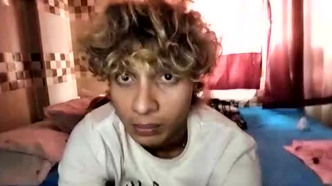 Snapshot of tubebecito12 chatting on November 2025 08:09:01 PM tubebecito12 online show from November 2025 08:09:01 PM