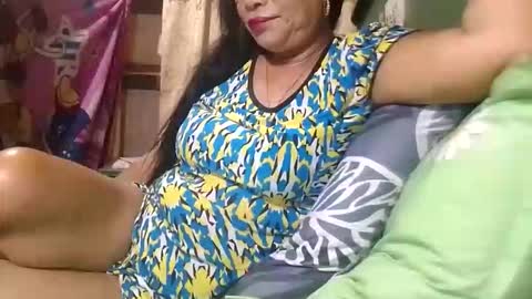 Mae online show from April 2026 09:15:02 PM