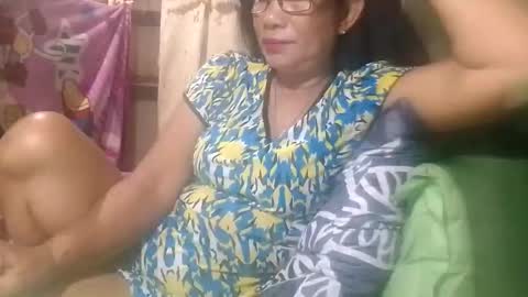 Snapshot of tuchmegently chatting on May 2026 10:15:02 PM Mae online show from May 2026 10:15:02 PM