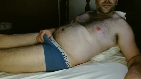 tuga man online show from April 2026 11:02:01 PM