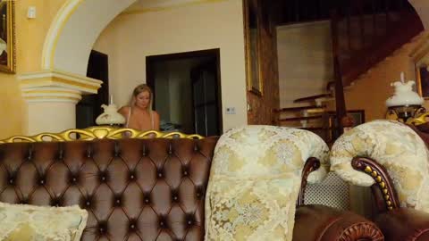 Snapshot of tunderose chatting on February 2026 05:01:02 AM Tunde online show from February 2026 05:01:02 AM