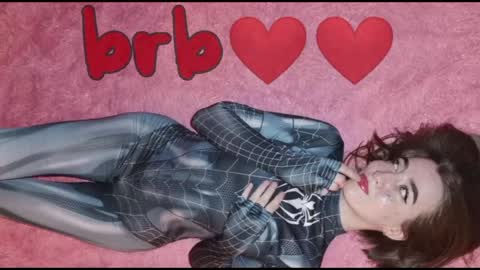 Snapshot of tutti_cutieee chatting on December 2024 09:57:01 AM Nika online show from December 2024 09:57:01 AM