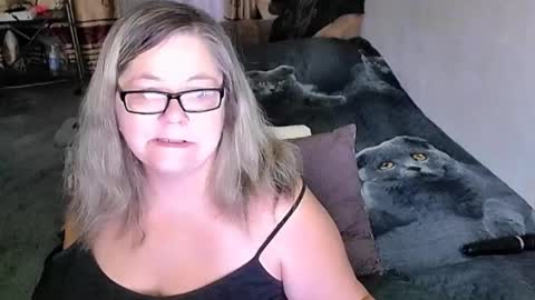 Lana online show from January 2026 01:33:01 AM