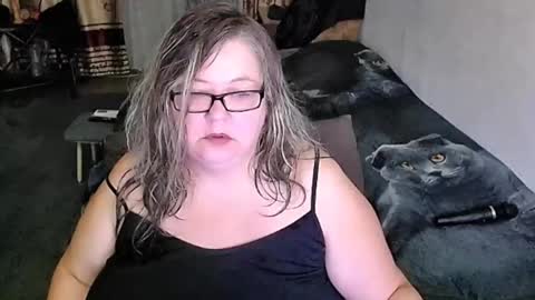 Lana online show from March 2026 09:28:01 PM