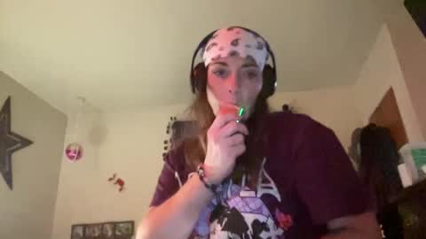 CurveyTurtleObeys online show from October 2025 04:51:02 AM