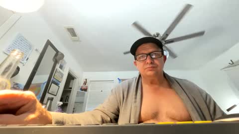 Tweeter74 online show from December 2024 06:09:01 PM