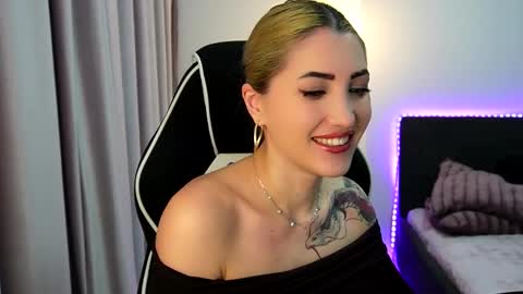 MayCarrey online show from February 2026 05:59:02 AM