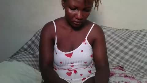 twerker_lyly online show from November 2025 04:40:02 PM