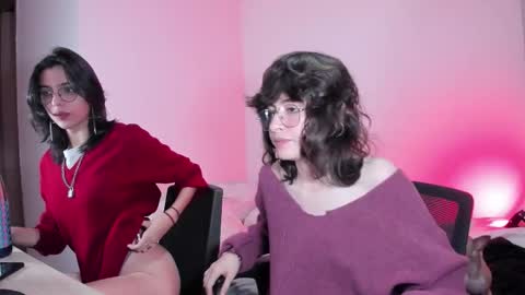 Eve  Lili online show from October 2025 11:15:01 PM