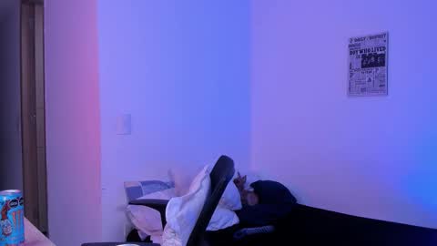 Snapshot of twilightmuses chatting on December 2025 10:28:02 PM Eve Lili online show from December 2025 10:28:02 PM