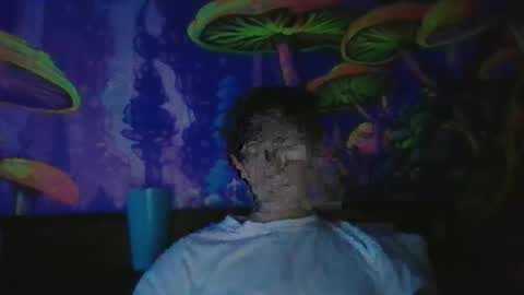 twinkboyboi69 online show from January 2026 01:43:02 AM