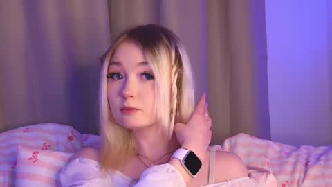 twinklefluff online show from February 2026 04:24:02 PM