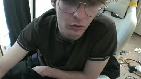 shytwink online show from January 2026 07:15:01 PM