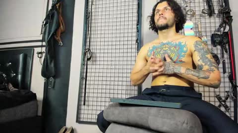 Snapshot of twisted_fantasy_ chatting on December 2024 12:39:02 AM Clio Tadeo online show from December 2024 12:39:02 AM