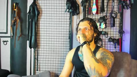 Snapshot of twisted_fantasy_ chatting on February 2025 12:05:02 PM Clio Tadeo online show from February 2025 12:05:02 PM