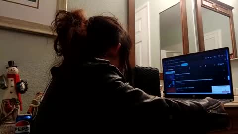 twistedlilpunk online show from December 2024 09:09:02 AM